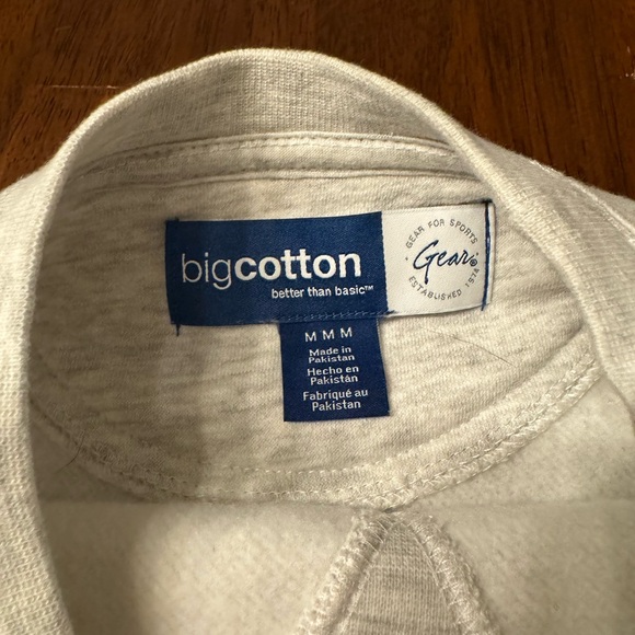 UNC Chapel Hill Crewneck, Size medium. Never worn, got as gift. Brand new. - Picture 4 of 5